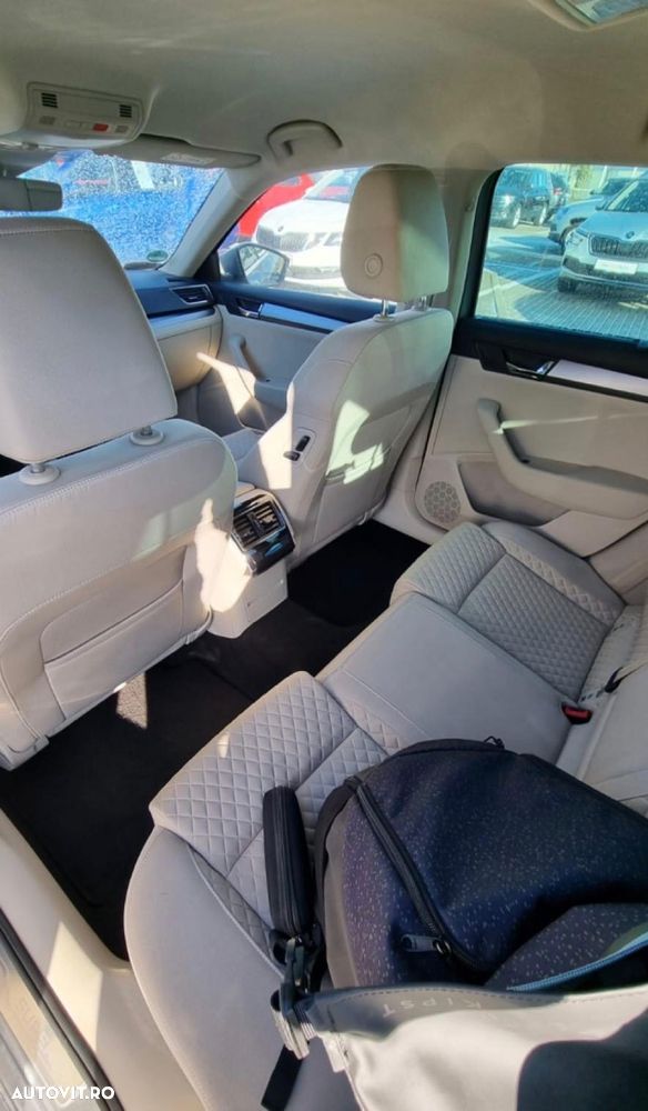 Skoda Superb 2.0 TDI 4X4 DSG Style - 2