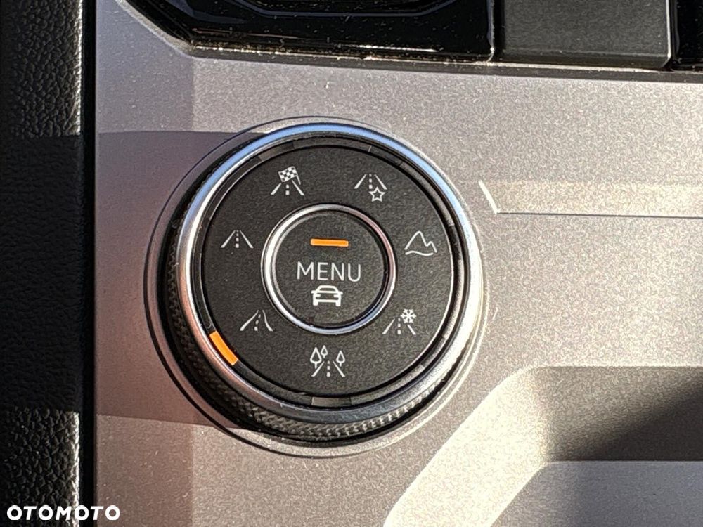 Volkswagen Touareg 3.0 V6 TDI SCR 4Mot R-Line - 26