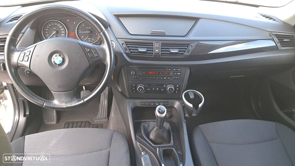 BMW X1 18 d xDrive - 11
