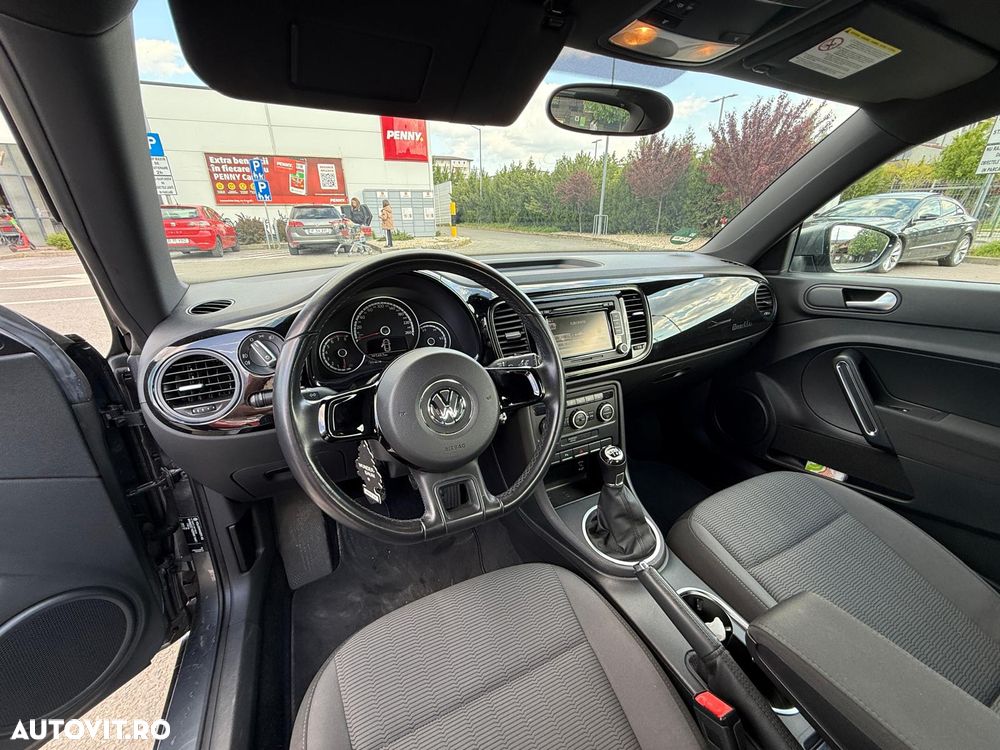 Volkswagen New Beetle - 6