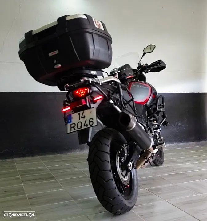 Suzuki DL V Strom 1000 - 5