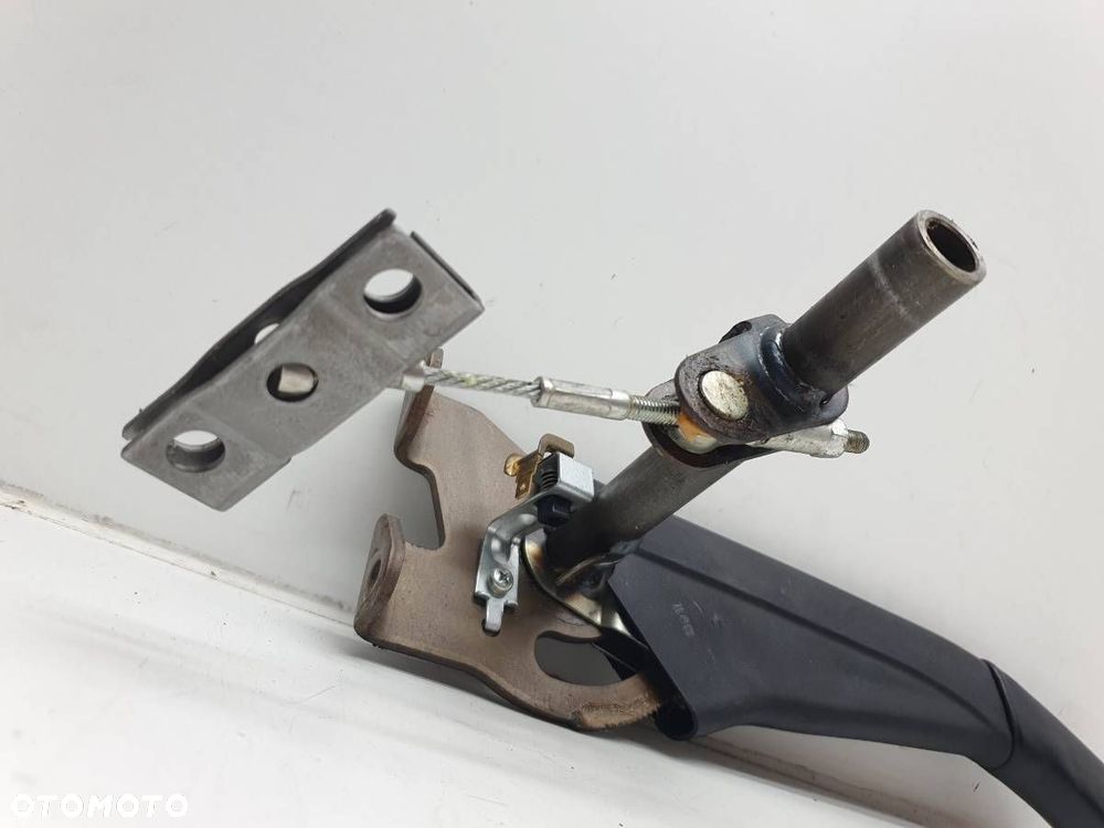 DŹWIGNIA HAMULCA RĘCZNEGO MITSUBISHI PAJERO IV - 2