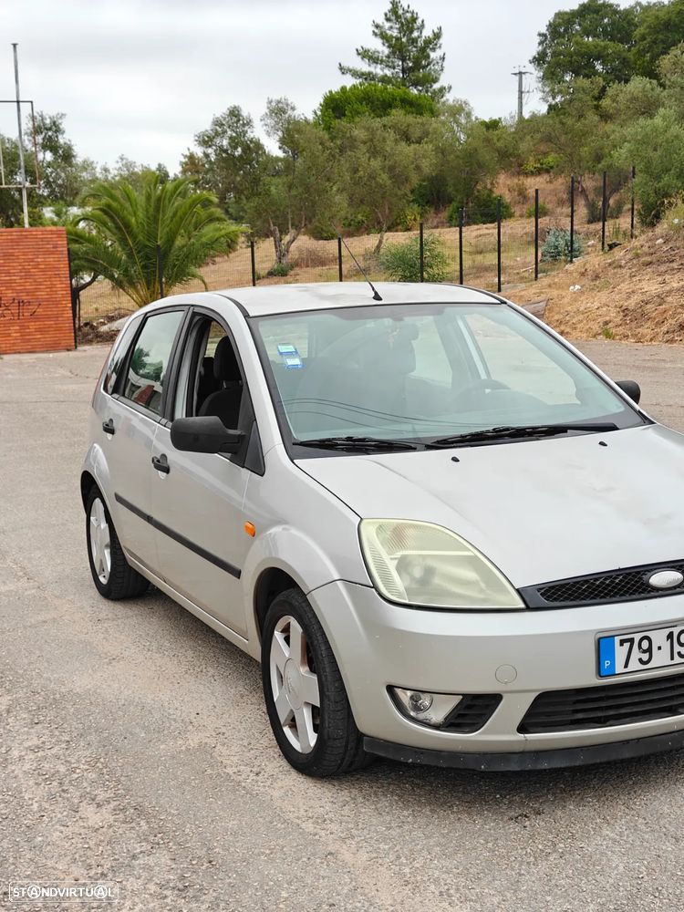 Ford Fiesta 1.4 TDCi Ambiente - 4