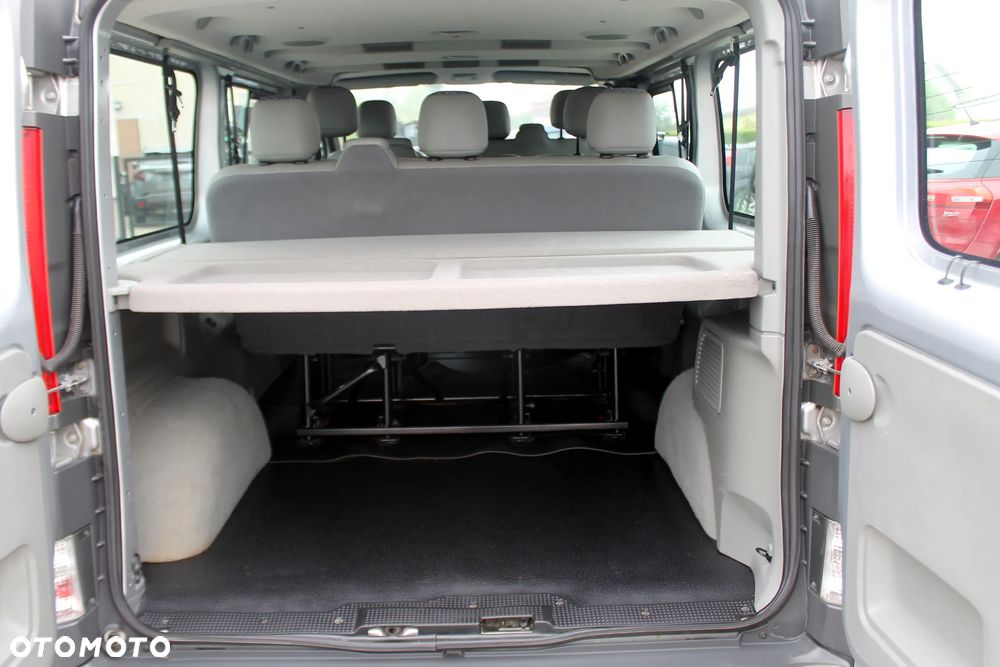 Renault Trafic Passenger L2H1 Expression - 14