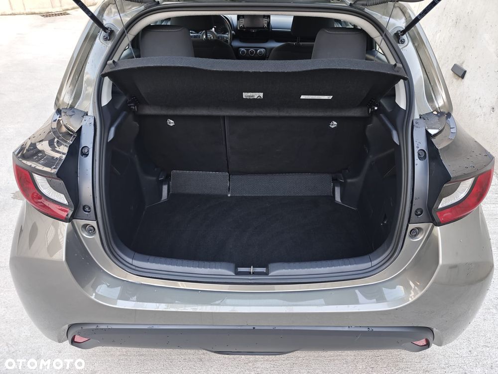 Toyota Yaris 1.5 Comfort - 13