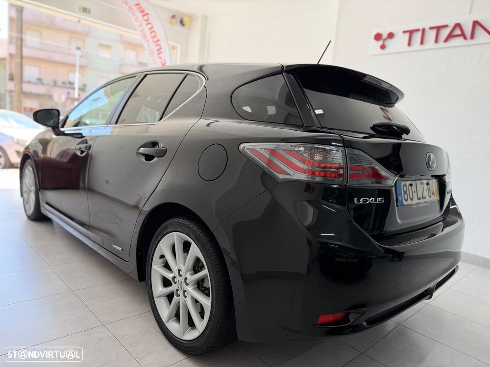 Lexus CT 200h 09 P.Dynamic - 4