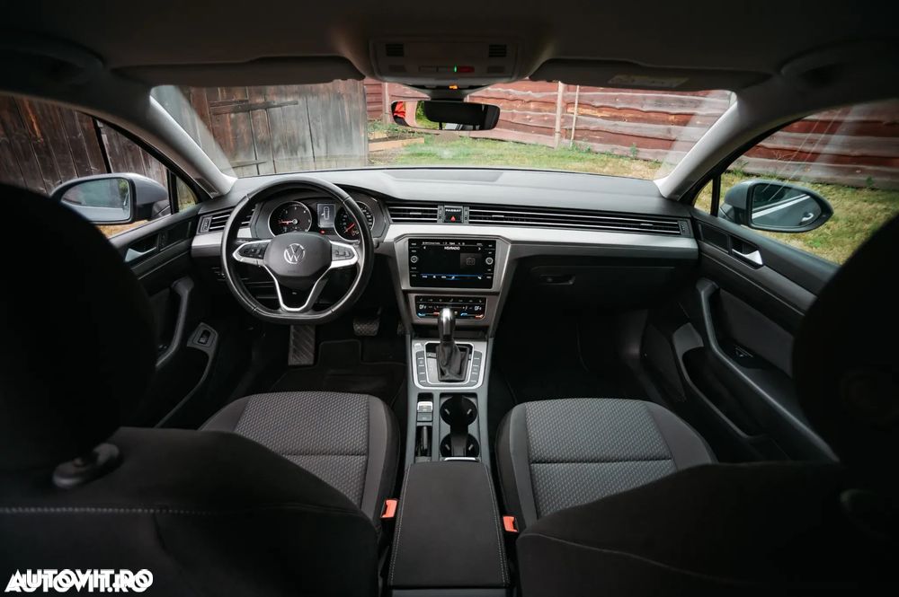 Volkswagen Passat 2.0 TDI SCR DSG - 9