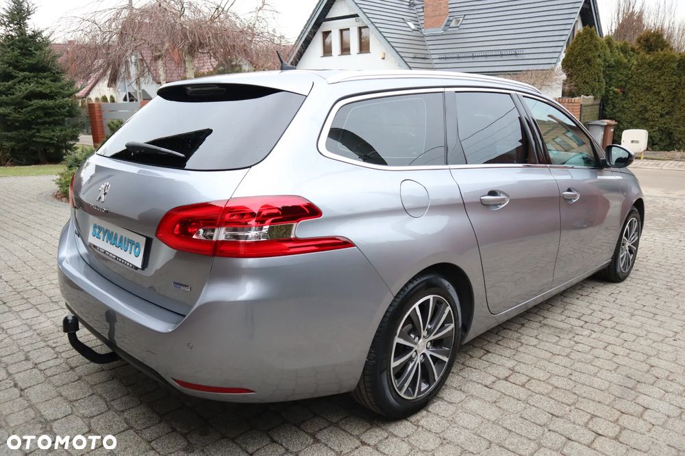 Peugeot 308 1.2 PureTech Allure Pack S&S - 5
