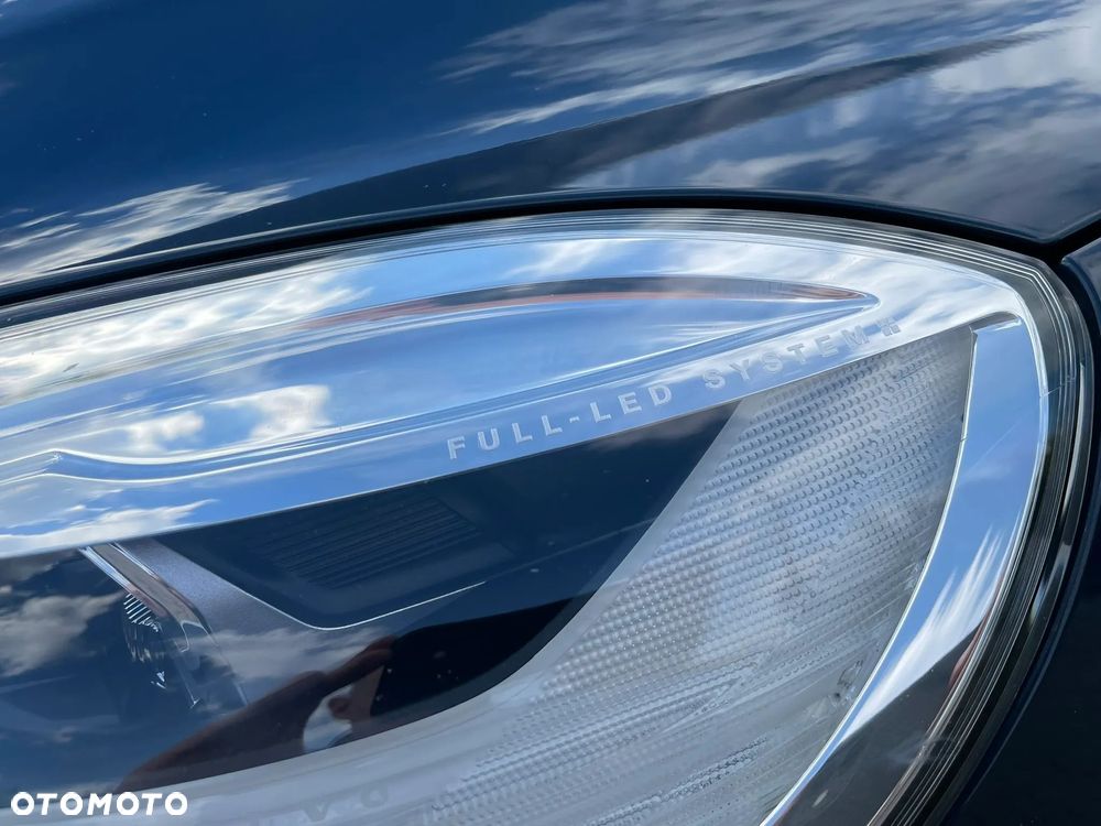 Volvo V40 T2 Drive-E Momentum - 10