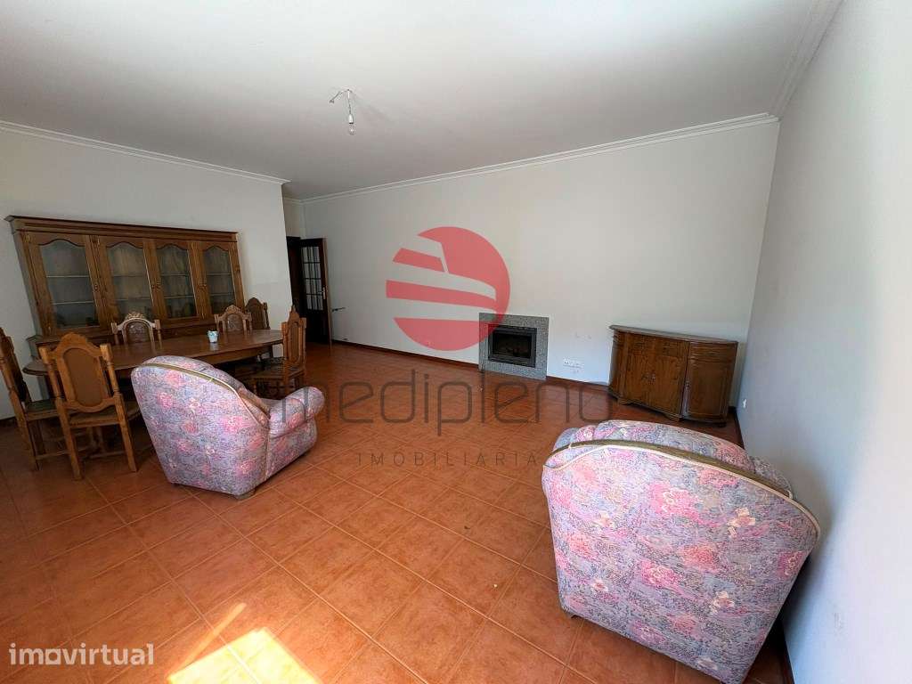 Apartamento T3 - Moimenta da Beira - Grande imagem: 2/9
