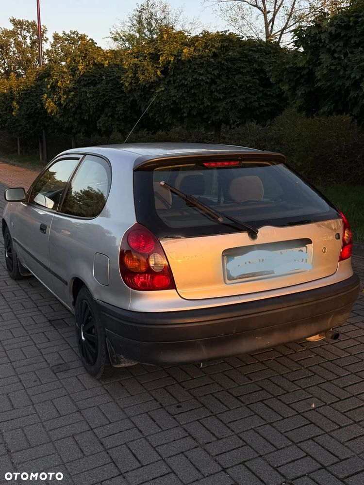Toyota Corolla - 2