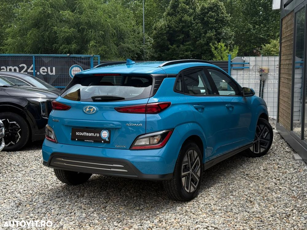 Hyundai KONA Select - 3