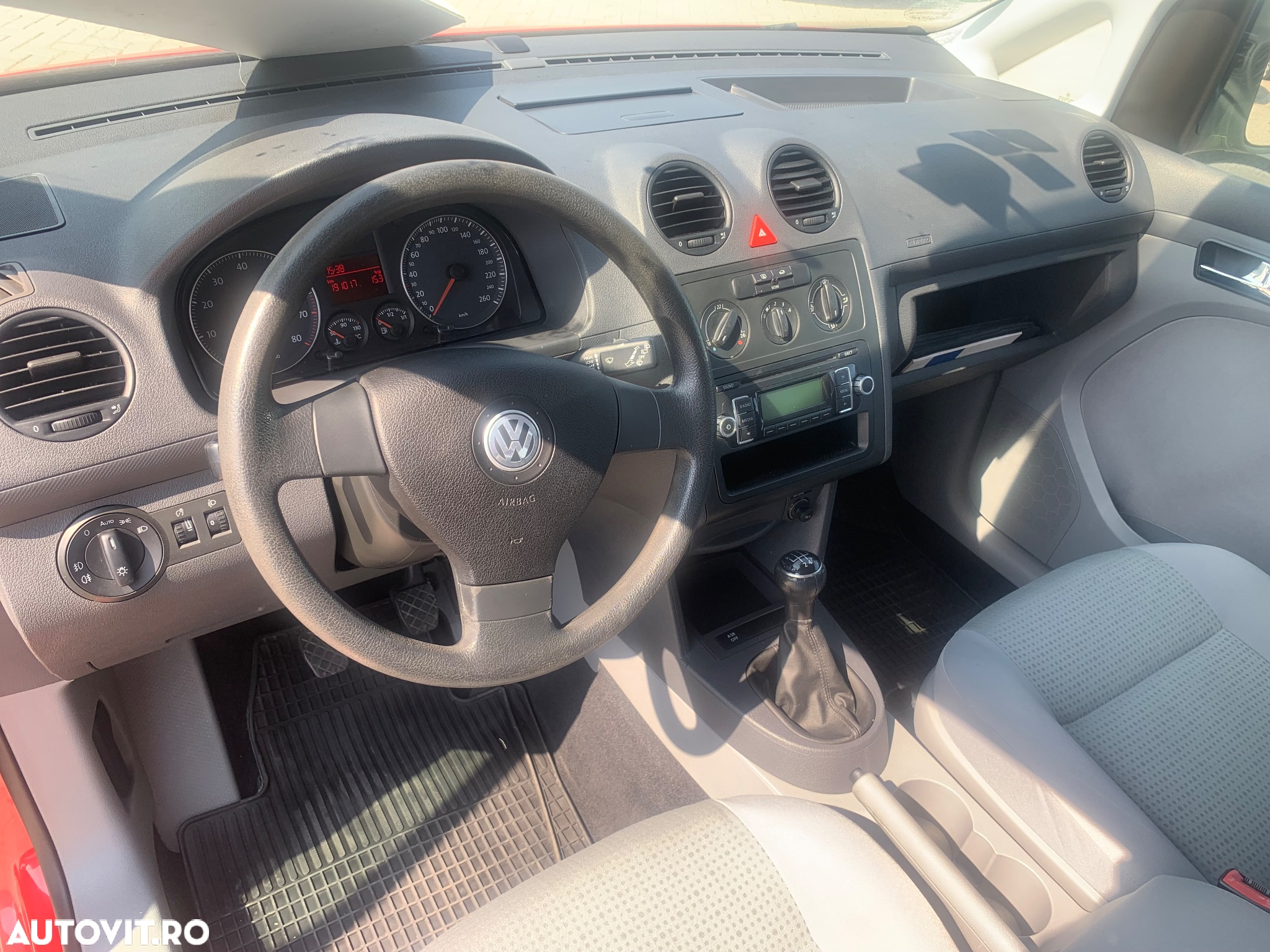 Volkswagen Caddy 1.4 Life (7-Si.) - 3