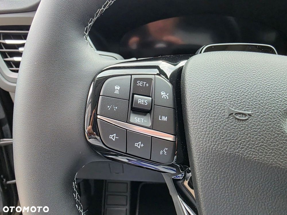 Ford Kuga - 22