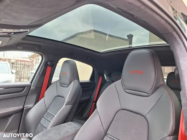 Porsche Cayenne Coupe GTS Tiptronic S - 11