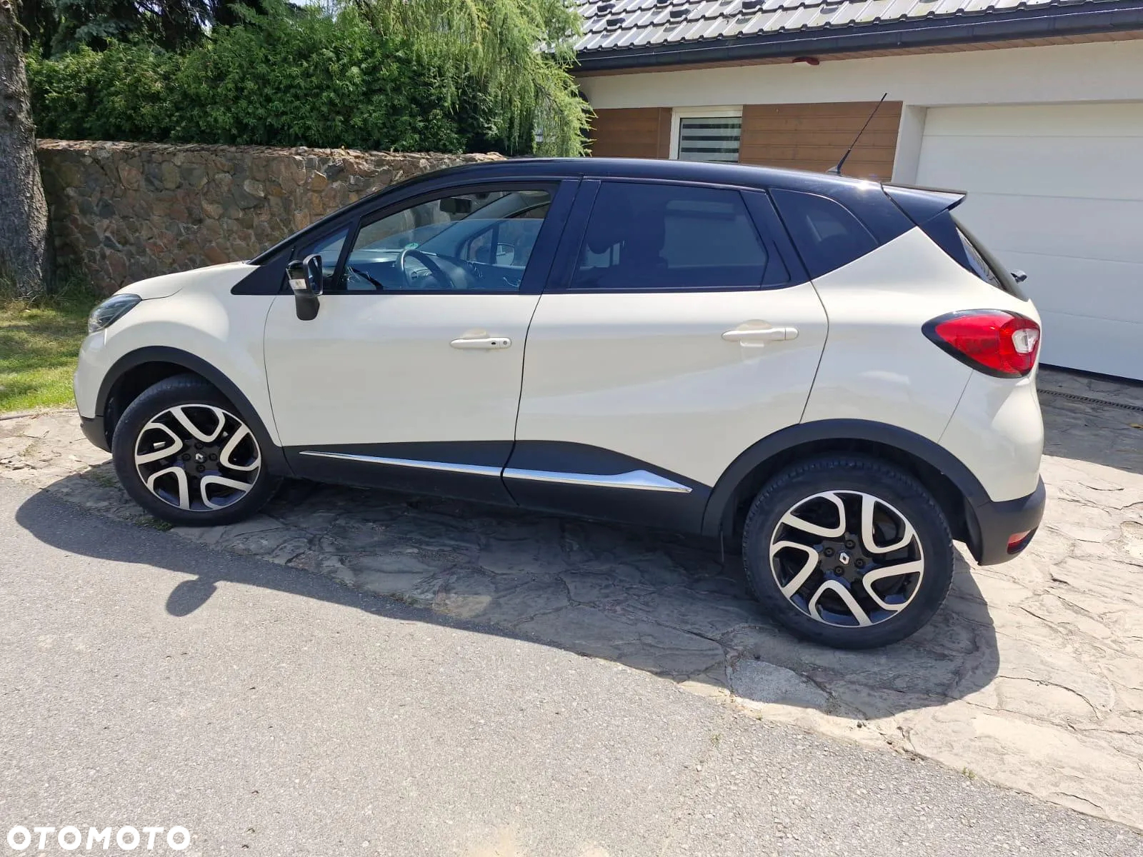Renault Captur (ENERGY) TCe 90 BOSE EDITION - 26