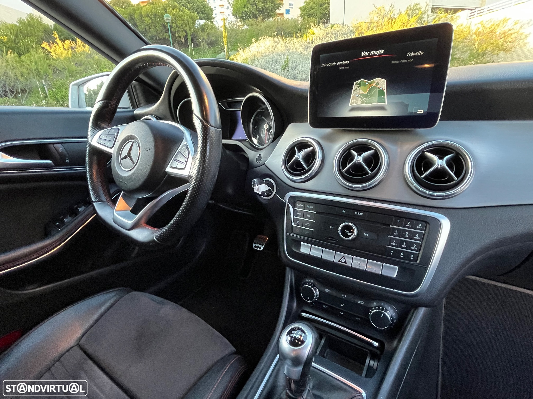 Mercedes-Benz CLA 180 d AMG Line - 14