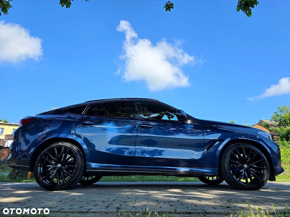 BMW X6 xDrive40d mHEV - 28