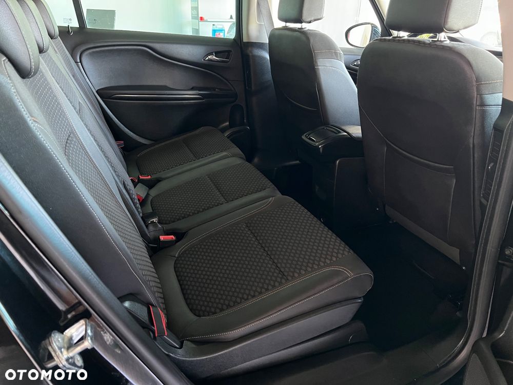 Opel Zafira - 32