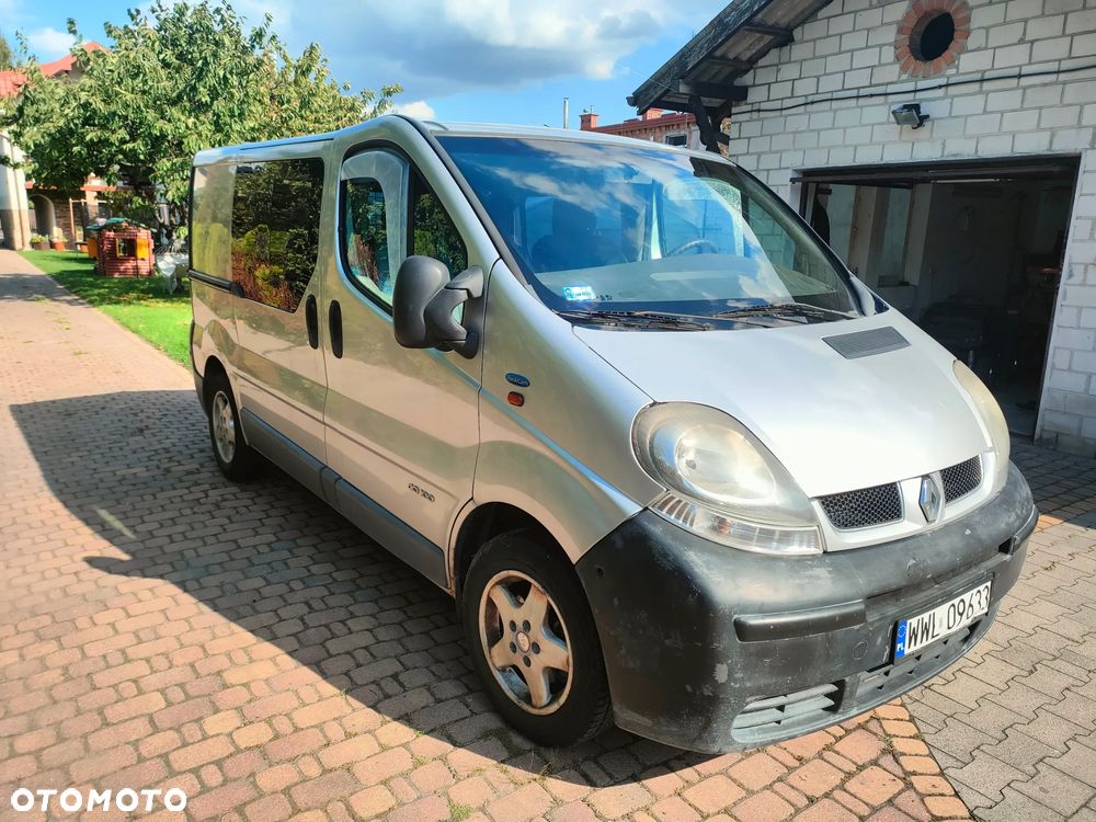 Renault Trafic Passenger - 2