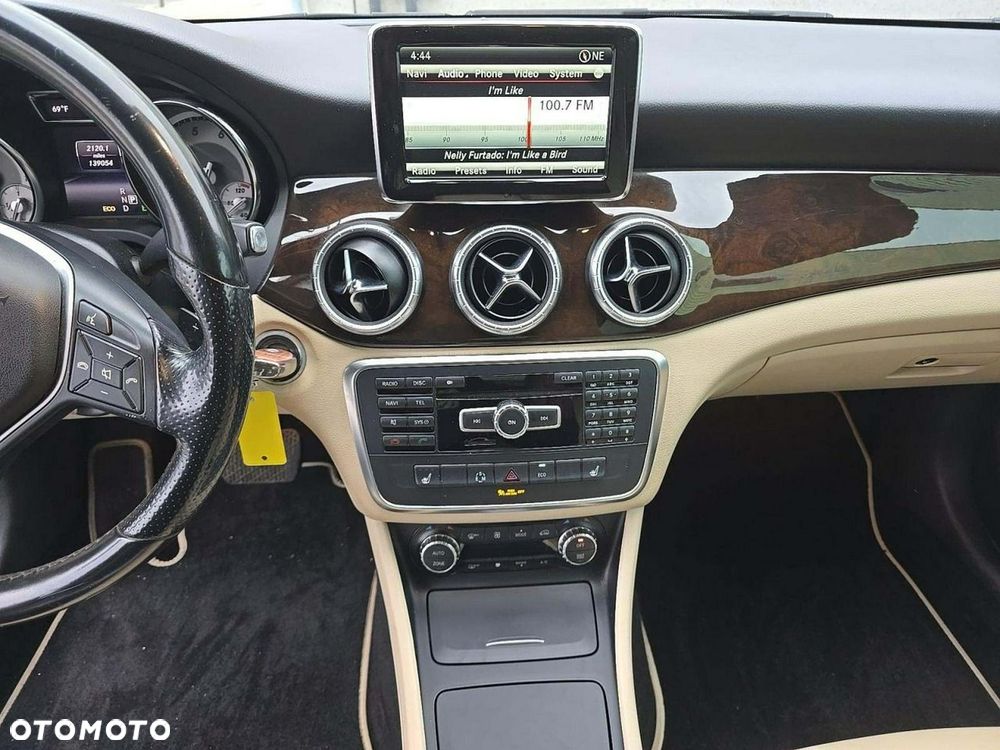 Mercedes-Benz CLA 250 4Matic 7G-DCT AMG Line - 6