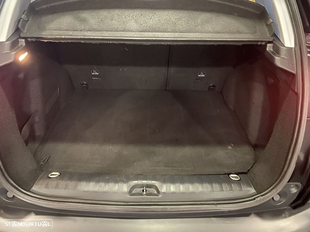 Peugeot 2008 1.5 BlueHDi Style - 45