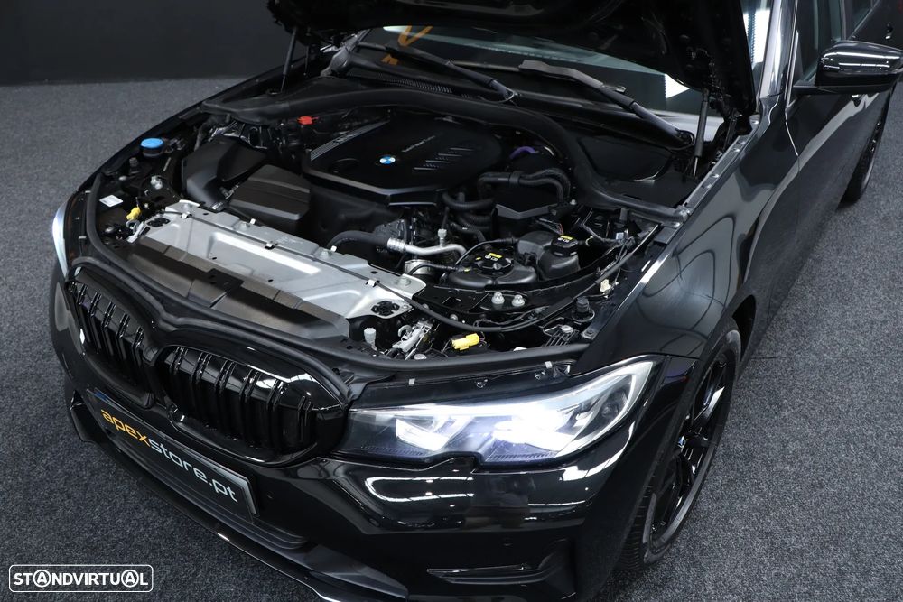 BMW 318 d Auto - 12