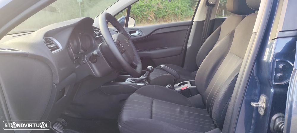 Citroën C4 1.6 HDi SX - 12