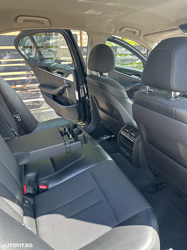 BMW Seria 5 520d Aut. Sport Line - 8