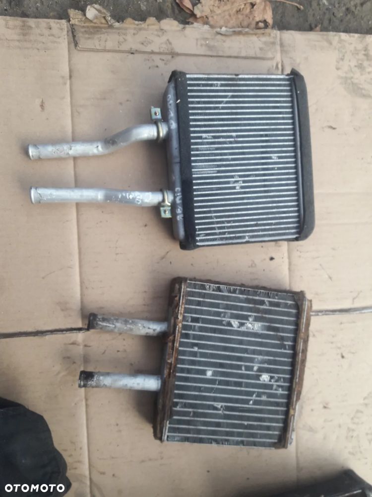 Mazda Demio 97-03  Nagrzewnica wody - 2