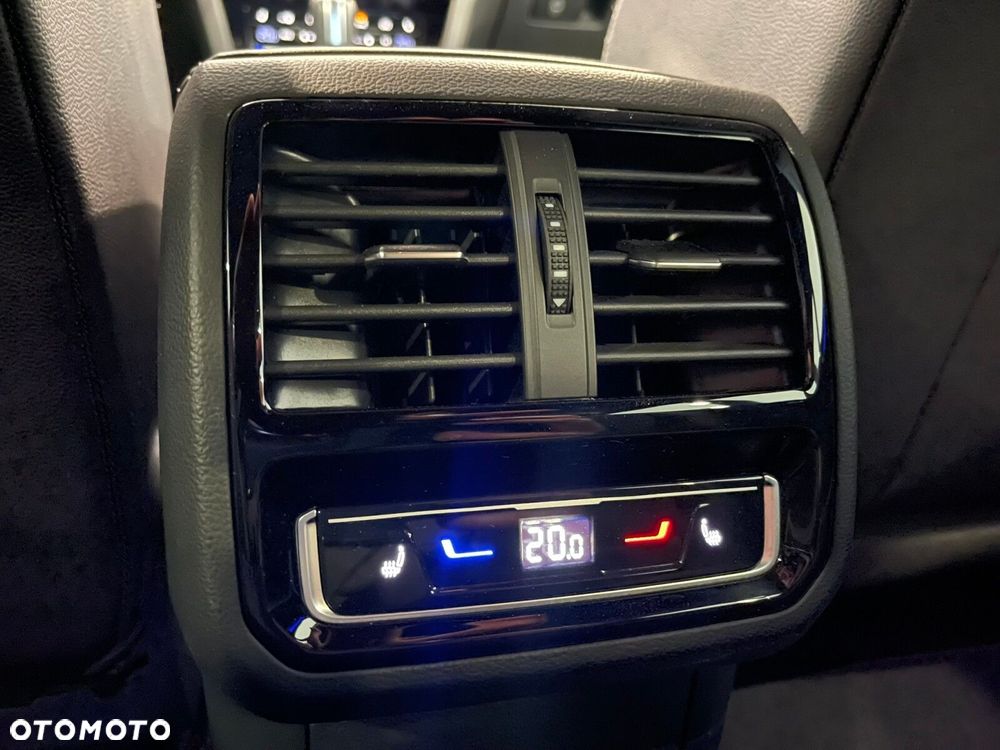 Volkswagen Arteon 2.0 TSI R-Line DSG - 32