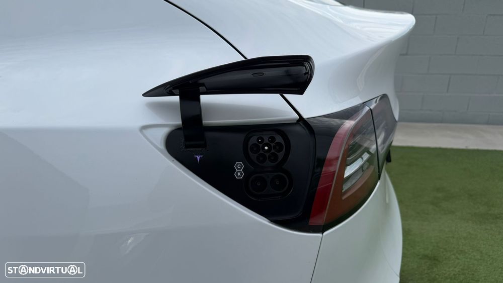 Tesla Model Y Long Range Tração Integral - 12