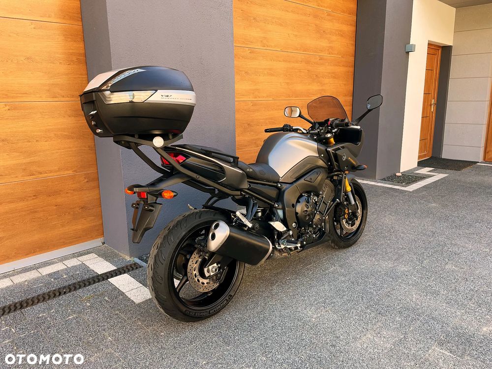 Yamaha FZ8 - 4