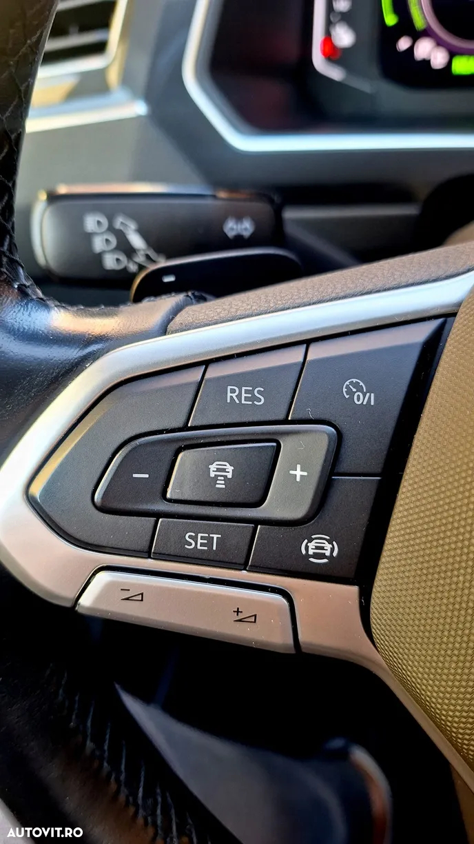Volkswagen Tiguan 1.4 eHybrid OPF Elegance - 36
