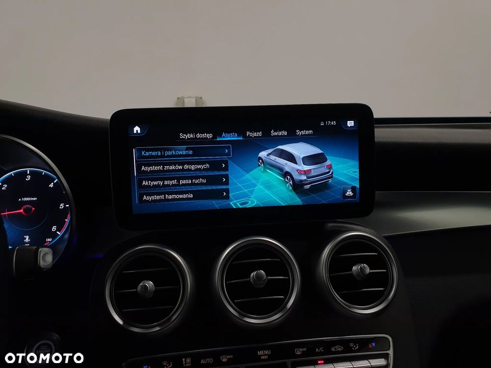 Mercedes-Benz GLC 300 d 4Matic 9G-TRONIC AMG Line Plus - 21