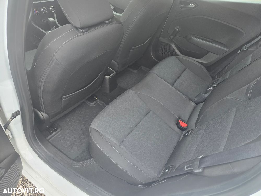 Renault Clio V E-Tech 145 Techno - 9