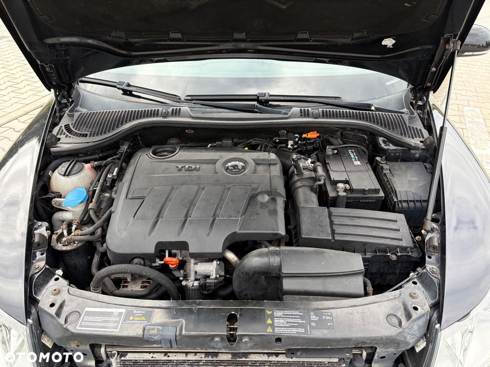 Skoda Octavia 2.0 TDI CR DPF RS - 13