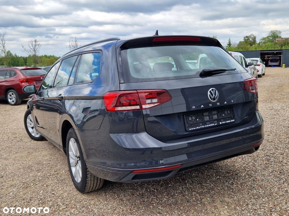 Volkswagen Passat - 25
