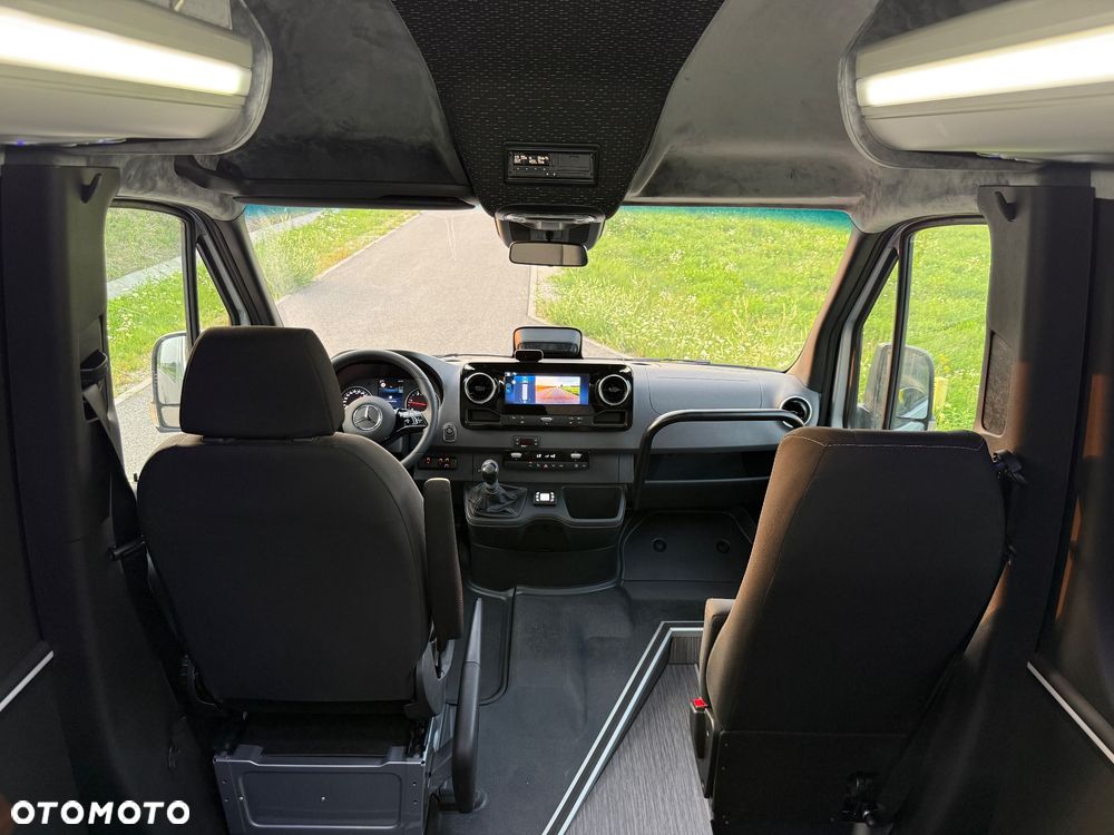 Mercedes-Benz Sprinter 519 - 36
