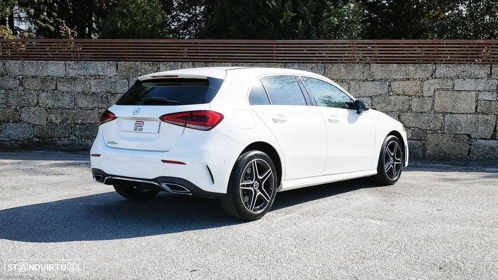 Mercedes-Benz A 250 - 11