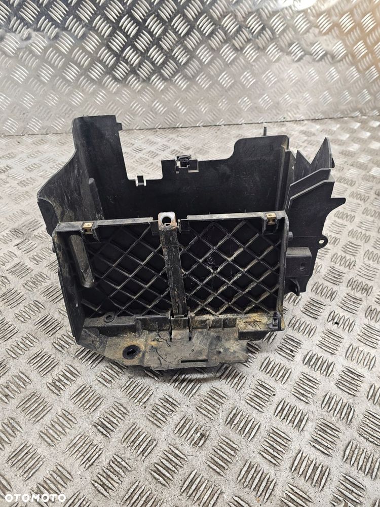 osłona obudowa akumulatora 244287528r renault trafic iii 20r - 2