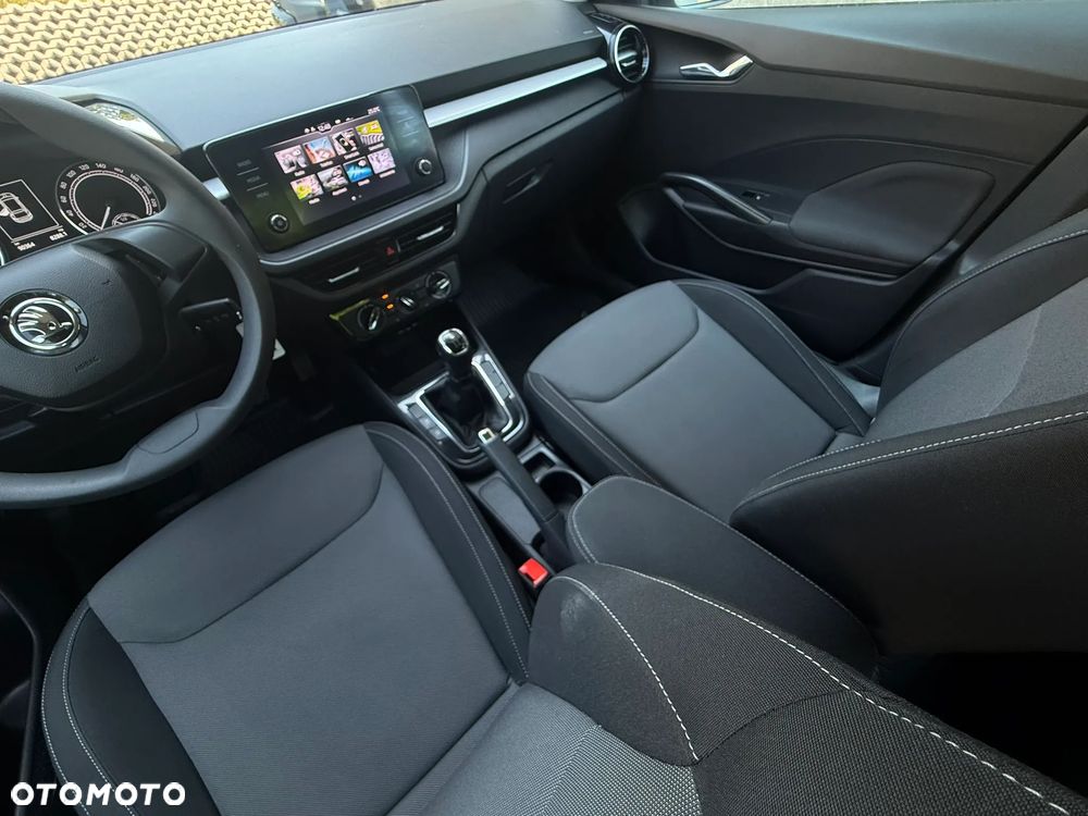 Skoda Fabia 1.0 Ambition - 10