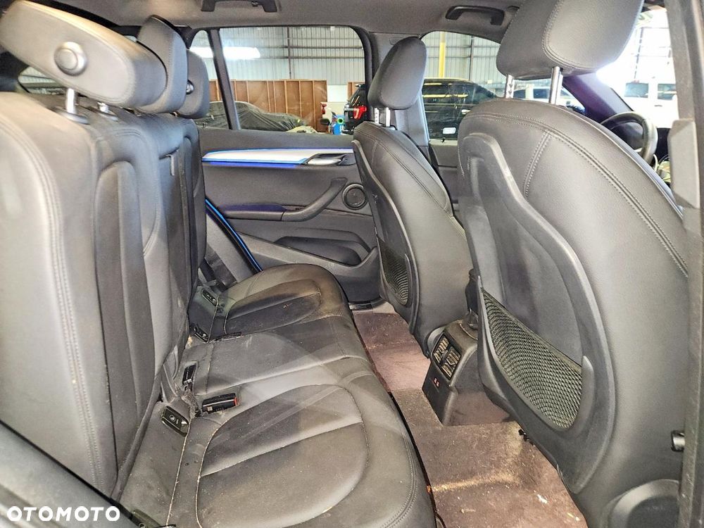 BMW X1 - 11