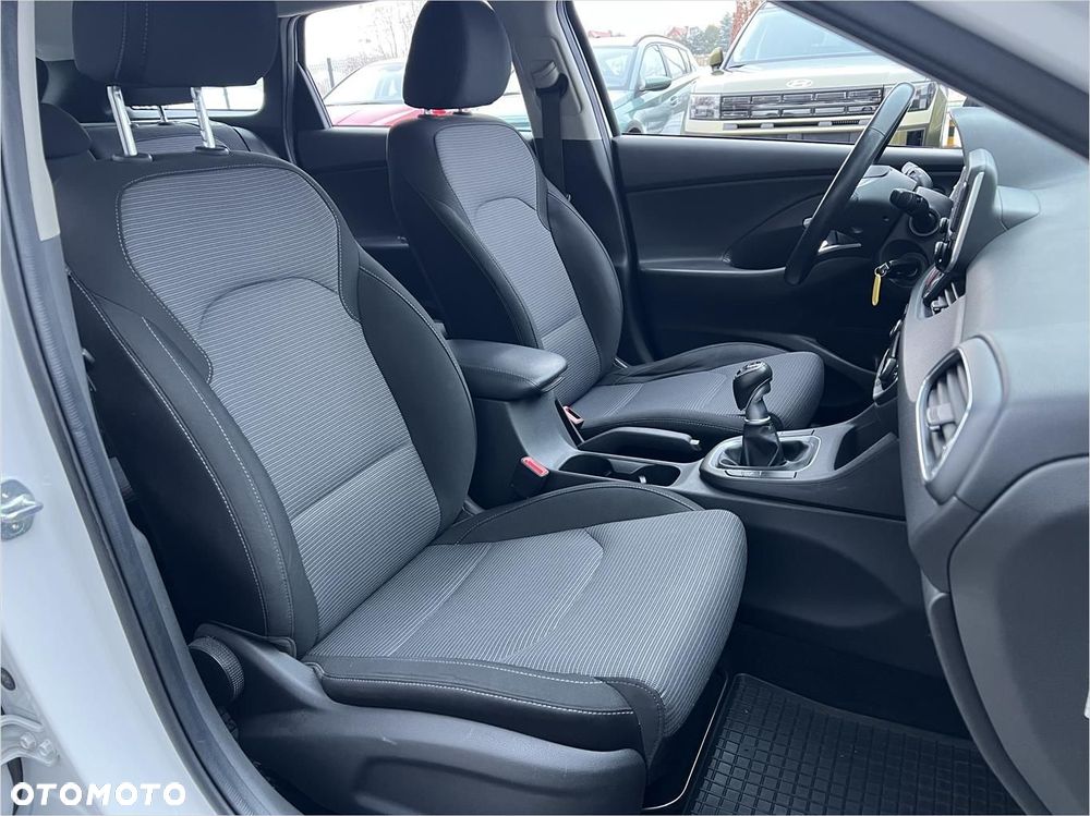 Hyundai i30 1.5 T-GDI 48V Classic + - 17