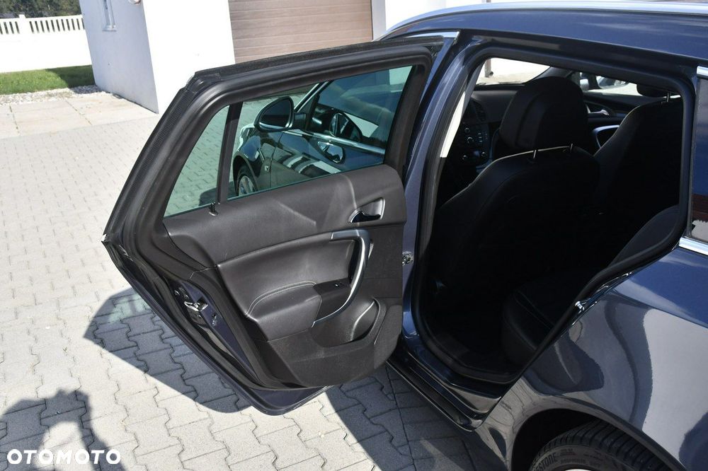 Opel Insignia - 16
