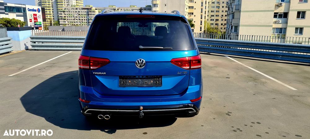 Volkswagen Touran - 35