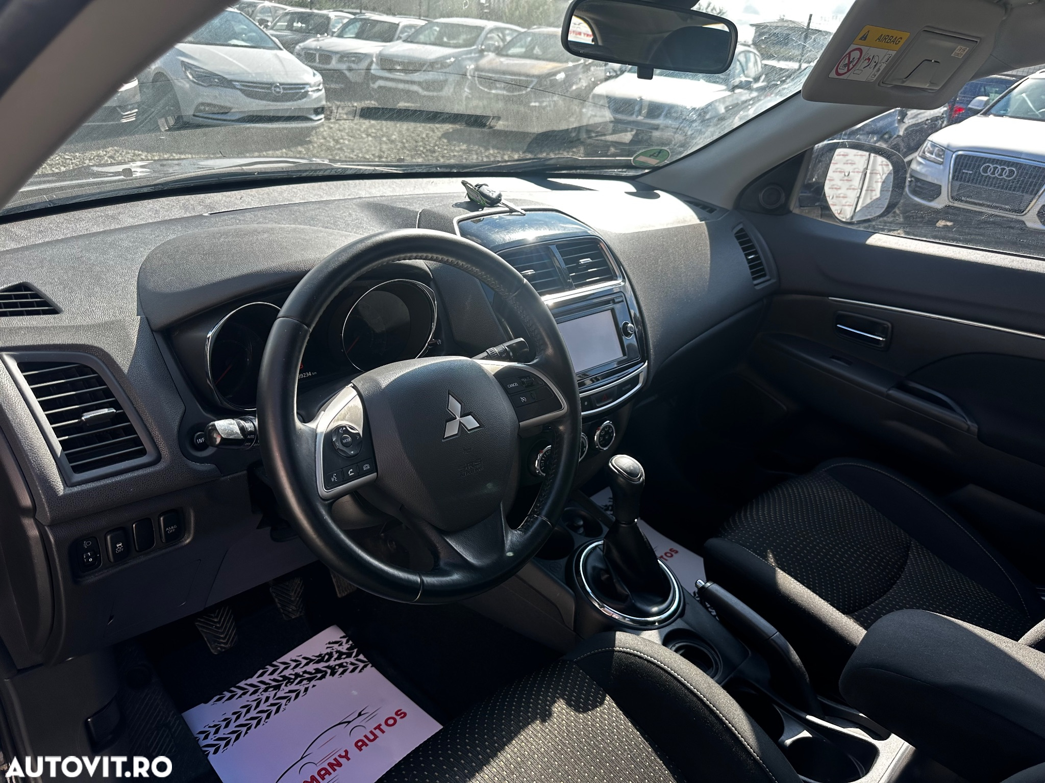 Mitsubishi ASX - 10