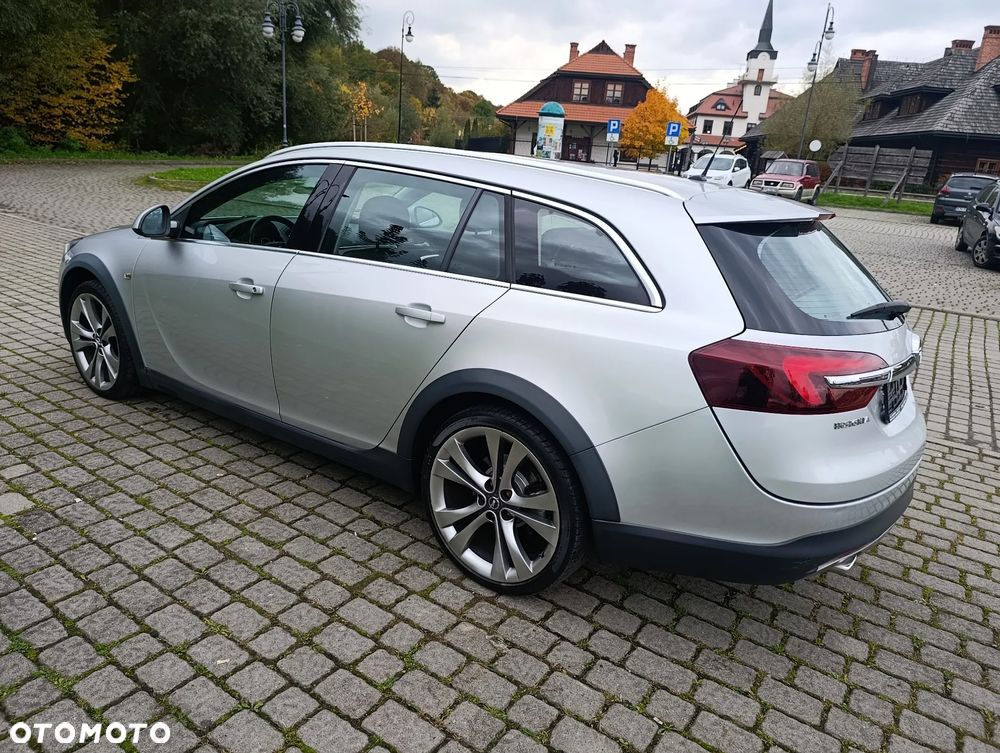 Opel Insignia 2.0 CDTI 4x4 ecoFLEX Start/Stop Business Innovation - 11
