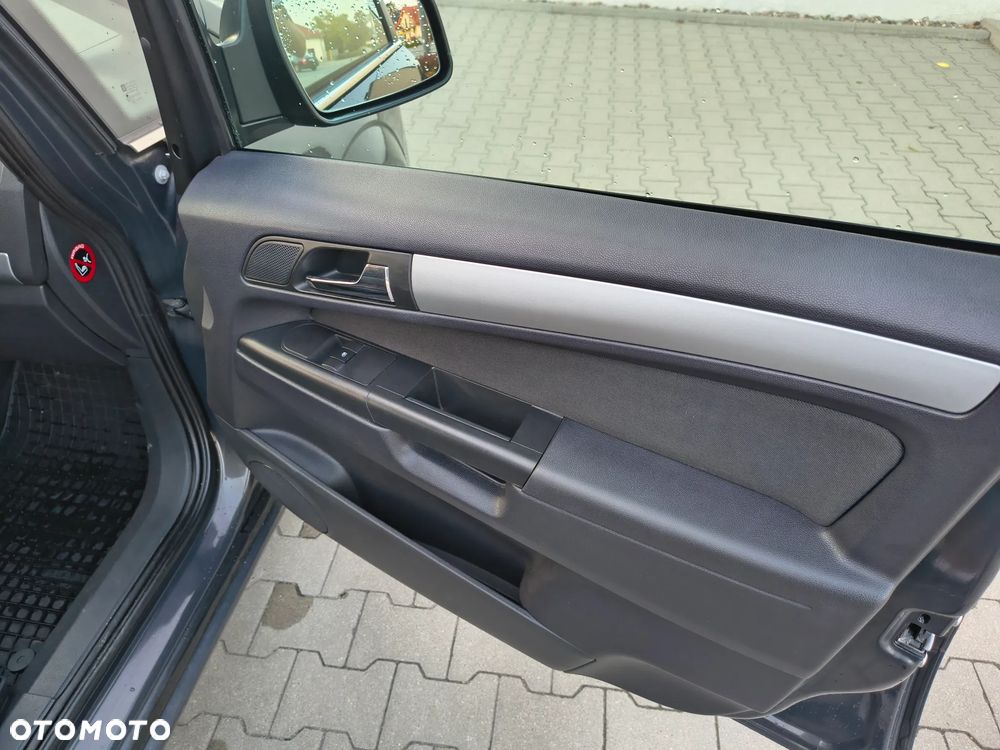 Opel Zafira 1.8 Cosmo EU5 - 28