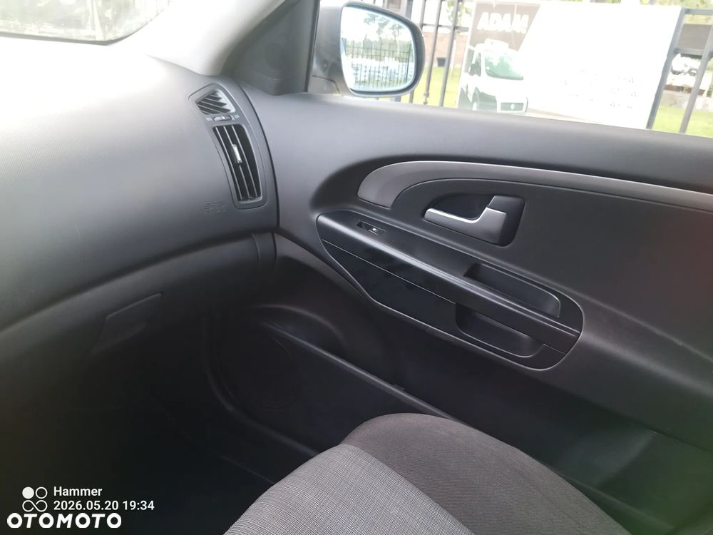 Kia Ceed 1.6 CRDi LX - 14